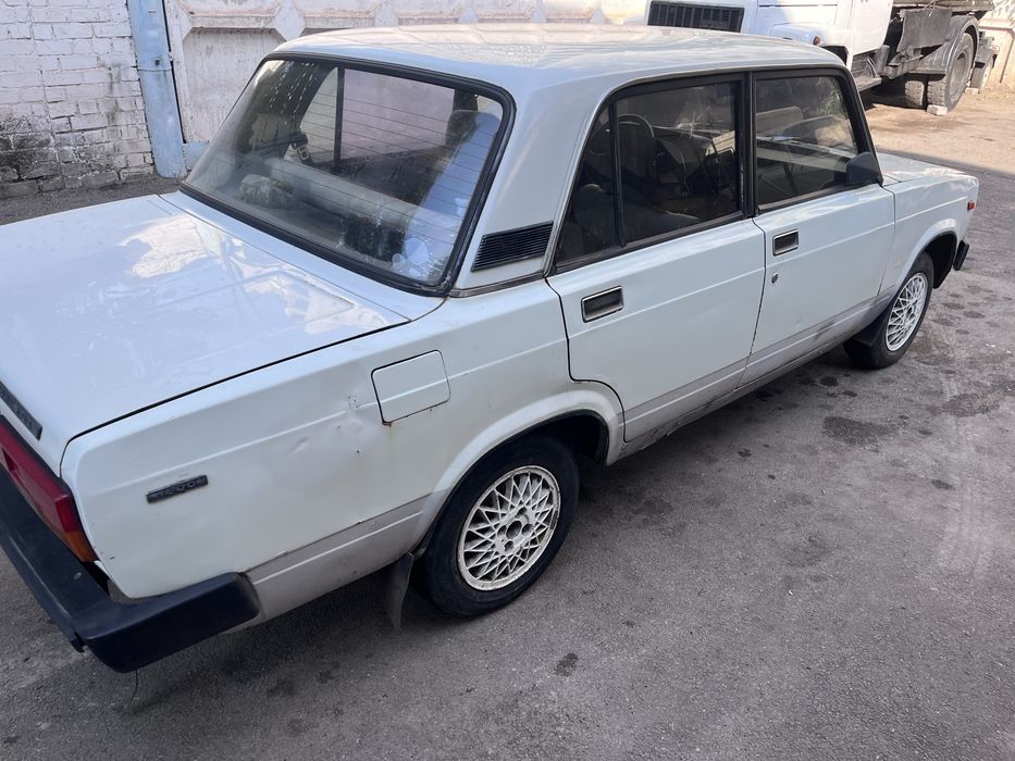Продам ваз 2105