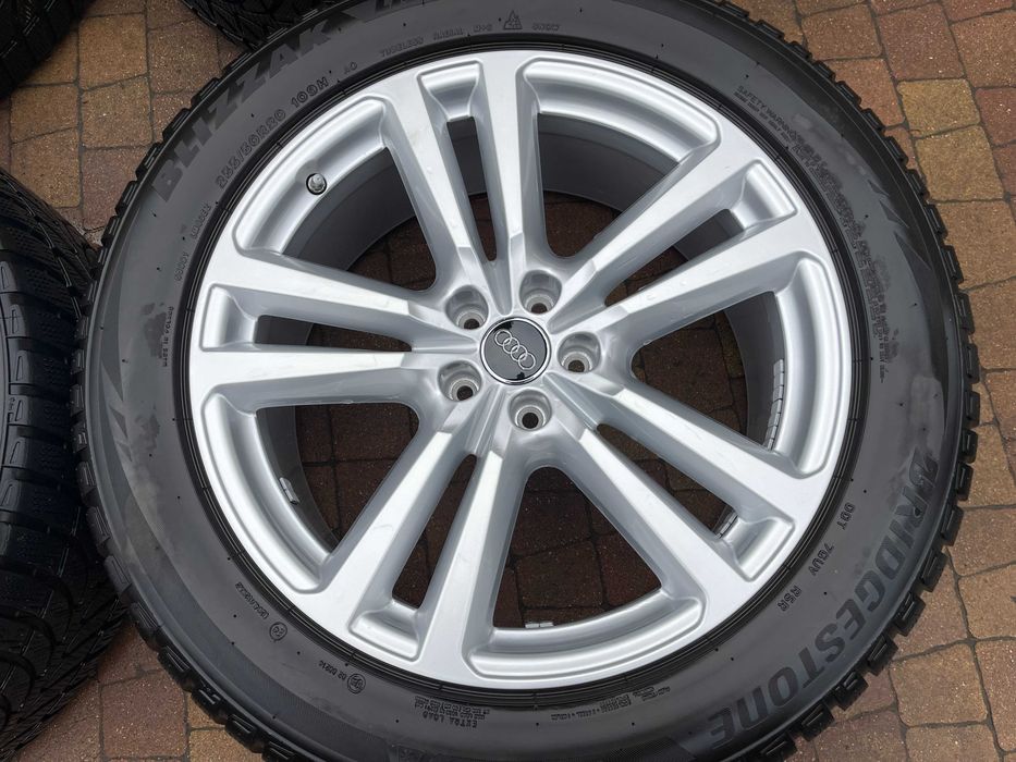 3709. Alufelgi 20" Audi Q7 4M oryginalne 8J ET28 5x112 ładne proste