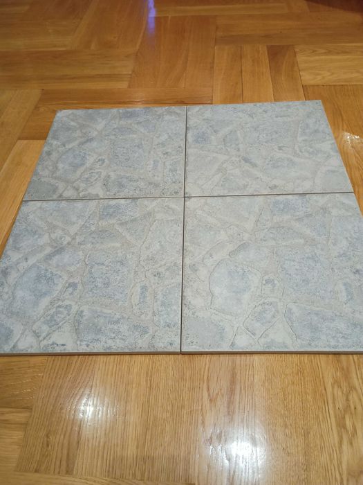 Okazja pilnie płytki podłogowe niebiesko-szare 30x30