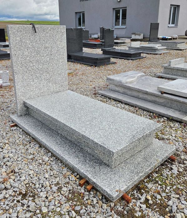 Nagrobek granitowy, pomnik granitowy
