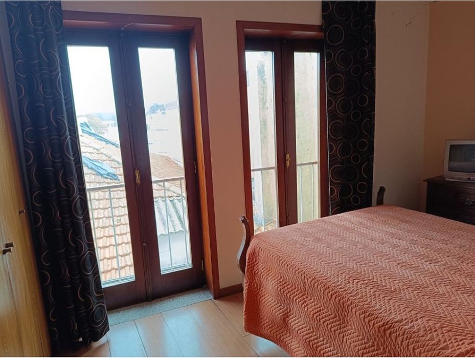 Casa (Imóvel) T2 vista para o Rio Ave na Rua do Socorro Vila do Conde.