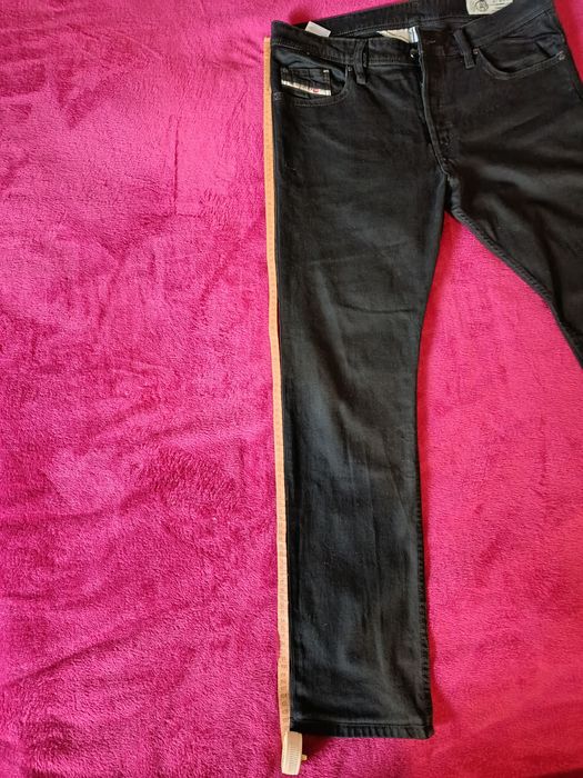 Джинси бренду дизель...