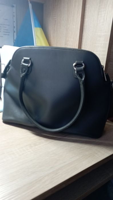 Продам женскую сумку