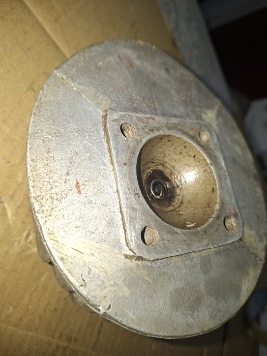 Zmd glowica cylindra wsk 125,wfm stan BARDZO DOBRY