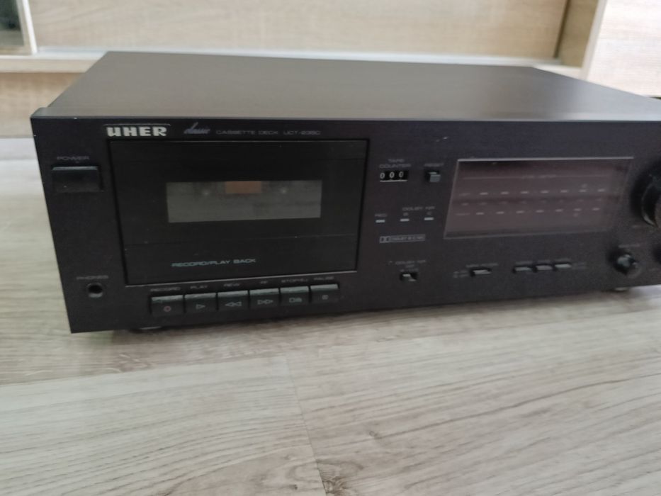 Magnetofon Uher uct-235C