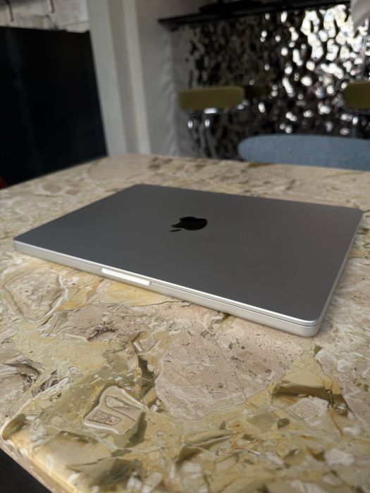 MacBook Pro 14” - M2 Pro 2023  / 16 GB RAM / 512 GB SSD