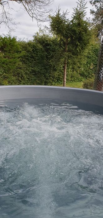 Domek nad morzem z balią jacuzzi na wyłączność