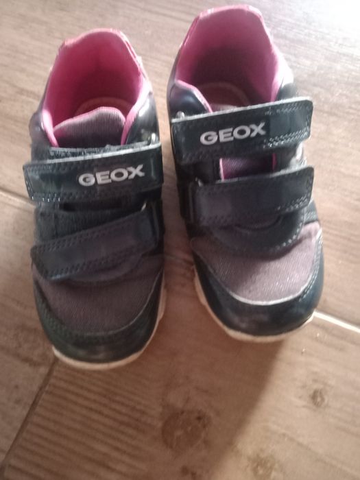 Buty Geox granatowo-różowe z brokatowymi elementami 23
