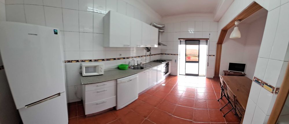 Alugo 2 quartos estudantes