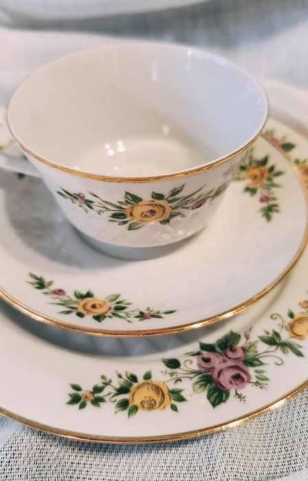 Вінтажне порцелянове тріо