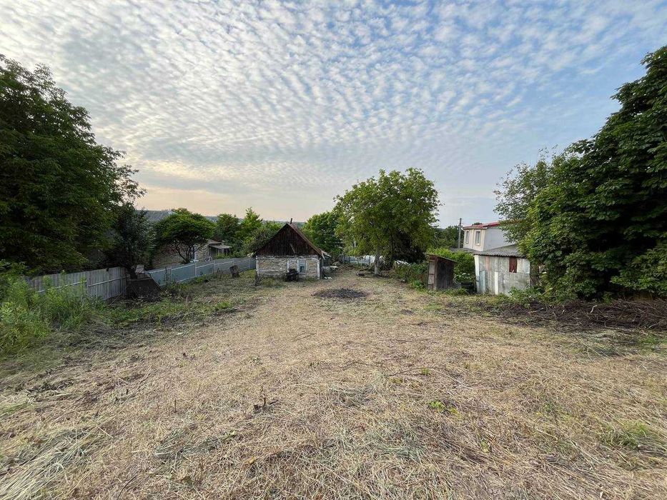 Продам ділянку в престижному селі Іванковичі 32 сотки (ВЛАСНИК)