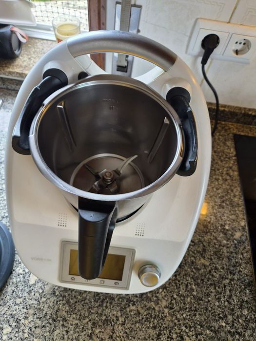 Bimby TM5 com cook-key e vários acessórios