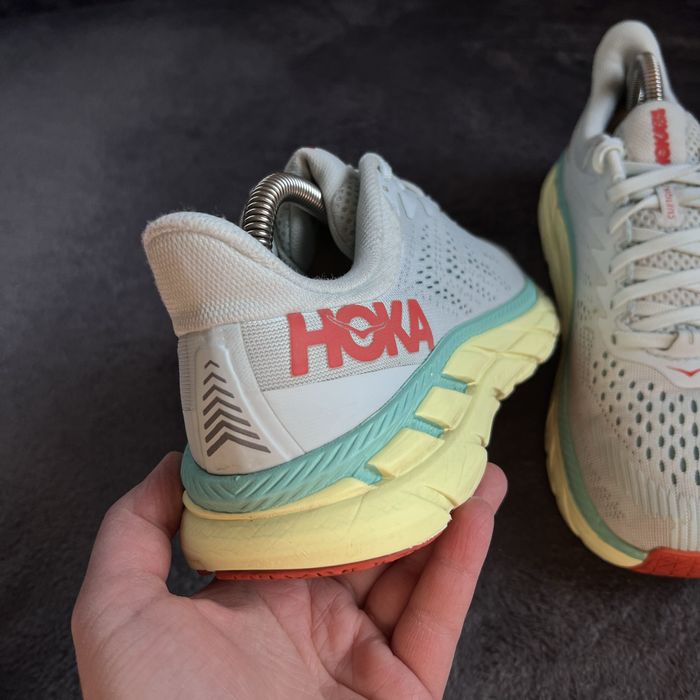 Чоловічі кросівки HOKA Clifton 7.	Р.39.