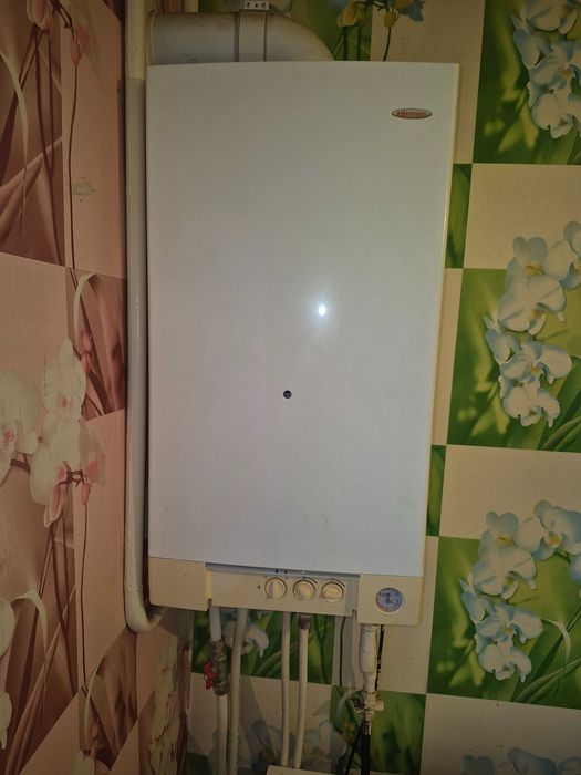 Автономное отопление! 4комн. квартира. Центр Лозовой.Можно под офис.