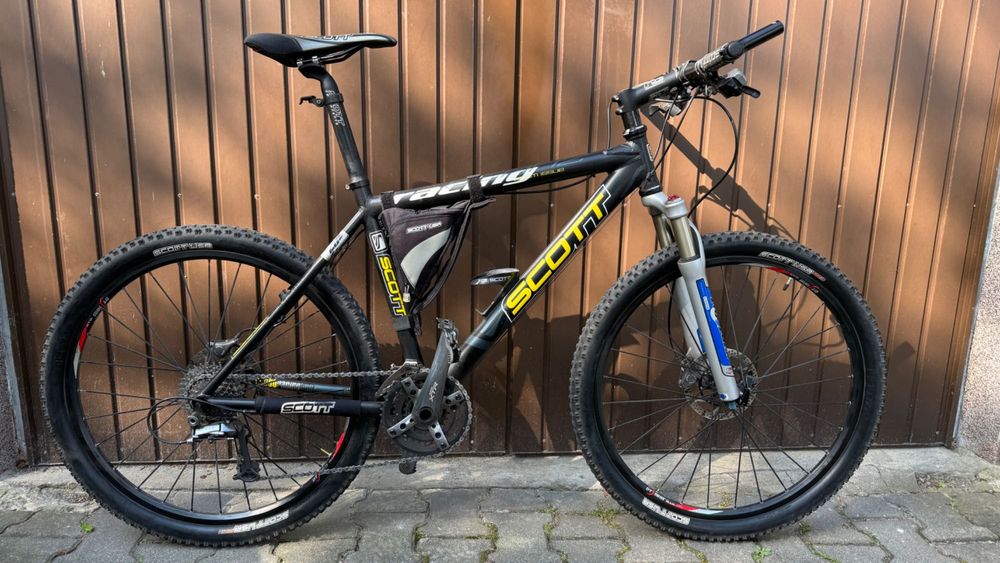 Scott racing team issue