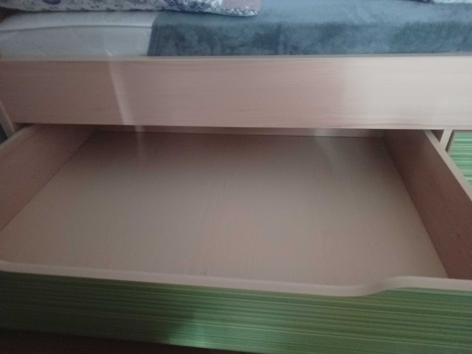 Sprzedam łóżko + materac