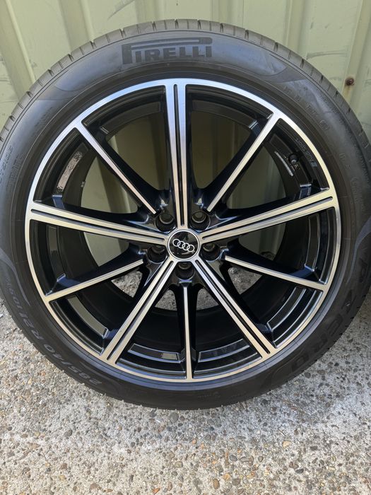 Диски Audi Sport R21 Q7, Q8 з літніми шинами Pirelli 285/40