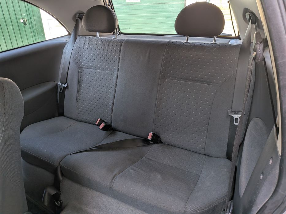 Opel Corsa C 1.2i 16V Enjoy 75 CV 04
