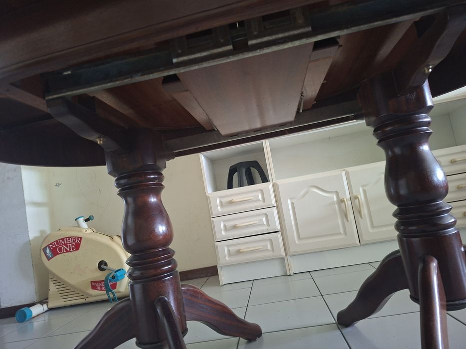Vendo mesa nova pouco usada