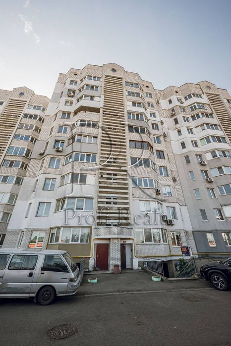 Продаж 2 кімн. квартири за адресою Теплична,38 Софіївська Борщагівка