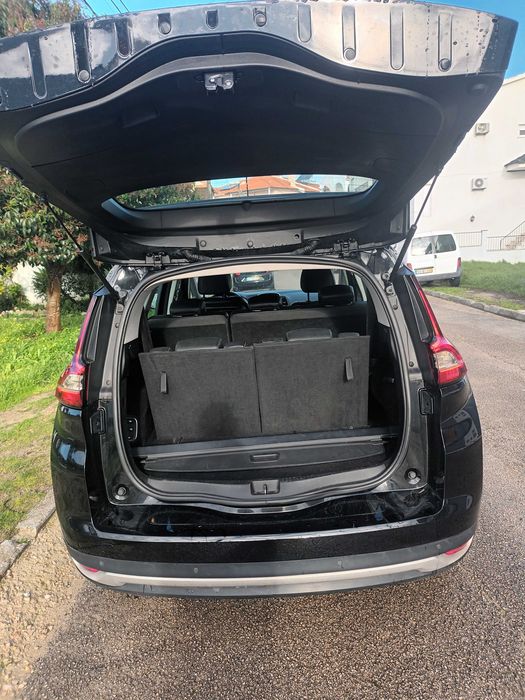 carro renault scenic
