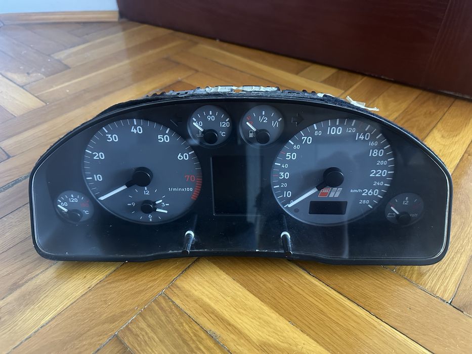 Fotel Skórzany z oparciem tylnym Audi A4 S4 B5 i inne części