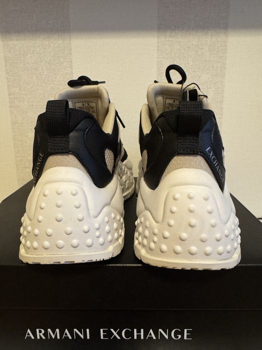 Armani Exchange 7.5