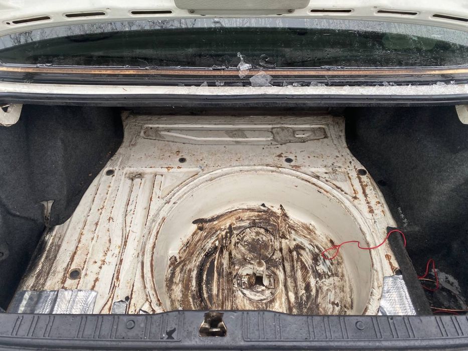 Продам bmw e30 1.8