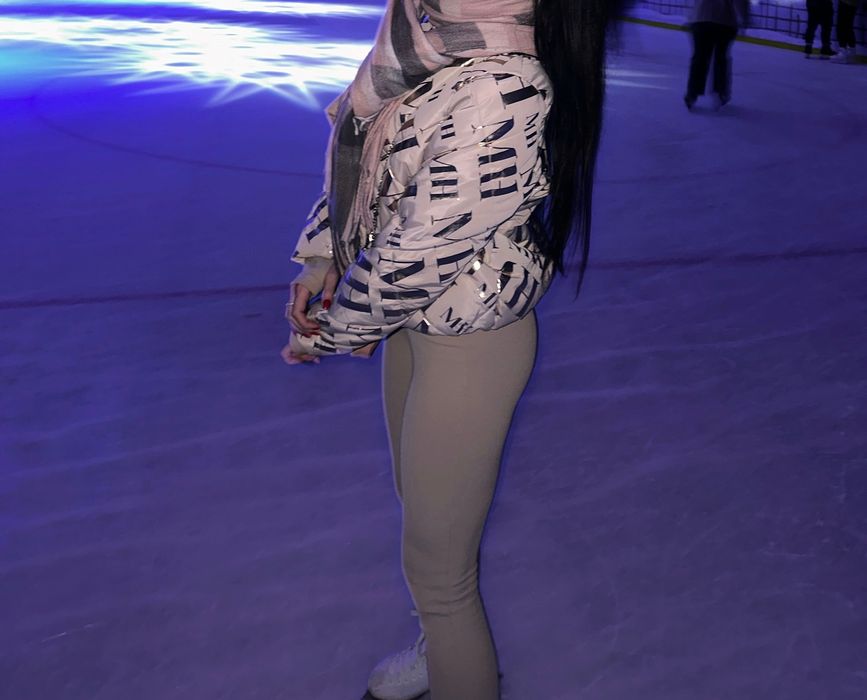 Куртка в отличном состоянии , тёплая /срочно