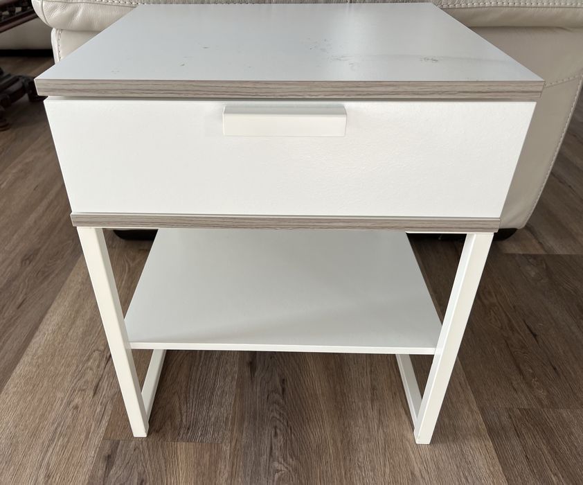 Mesa de apoio branca
