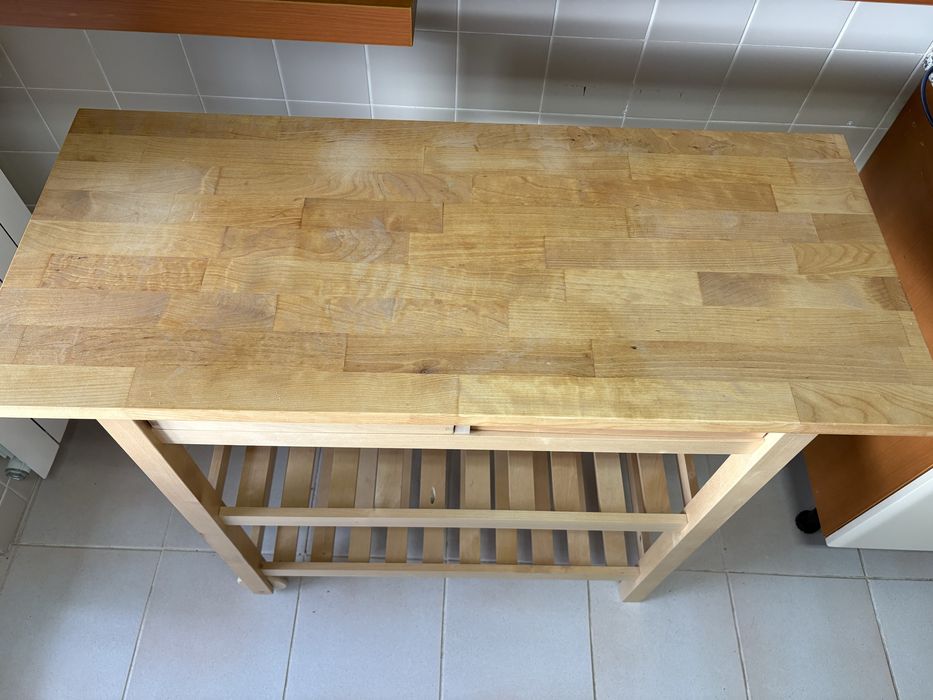 Mesa de apoio para a  cozinha