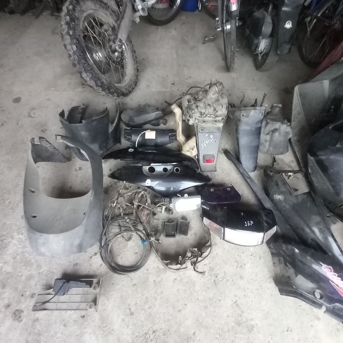 Пласмаса скутер Сузукі летс 2,Сепія