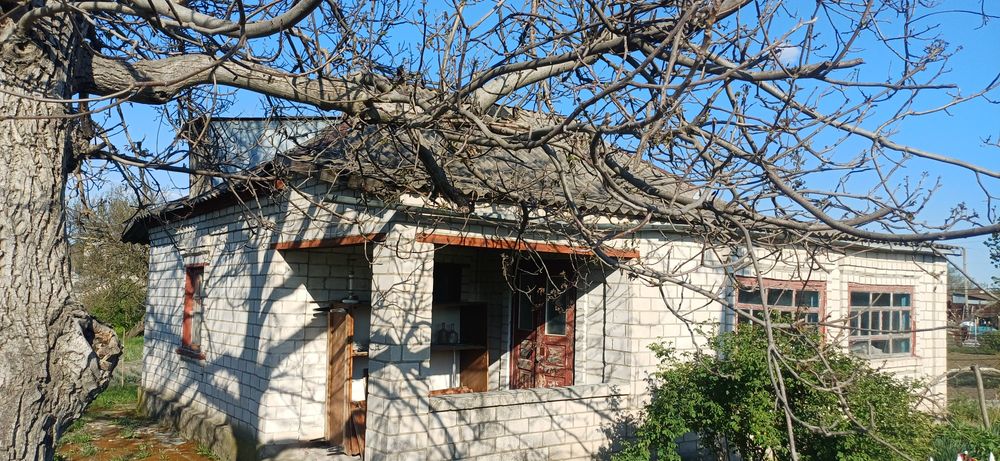 Продам будинок під ремонт