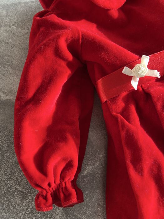 Червоне плаття 74-80 р