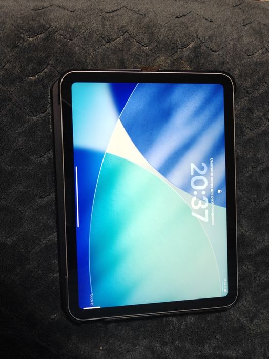 Продам планшет Apple iPad 11" 2025 Wi-Fi 128GB Silver