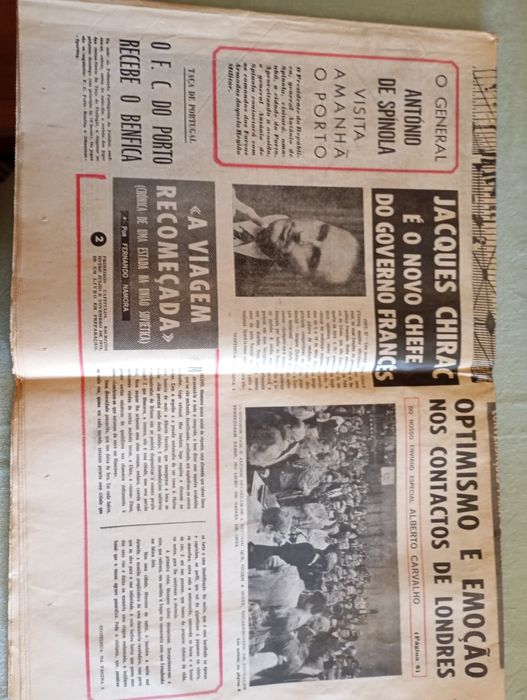 2 exemplares de O Comercio do Porto de 28 e 30 de maio de 1974