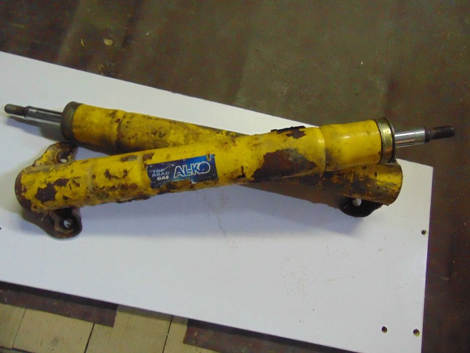 Амортизатор передній МЕРСЕДЕС-124