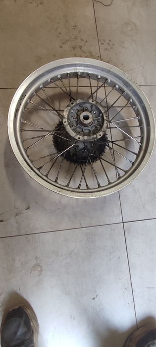 Tylna felga Yamaha tt600r