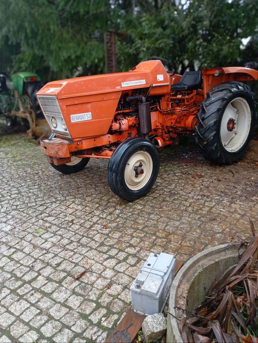 Trator renault  venda