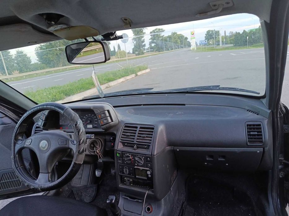 Продам машину Ваз 2110