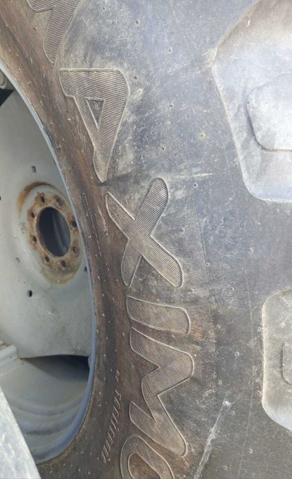 Opona 600 65 R34 nowe 520 70 R34 Claas Massey Ferguson . Koła 20.8 R38 massey ferguson 520 85 R38