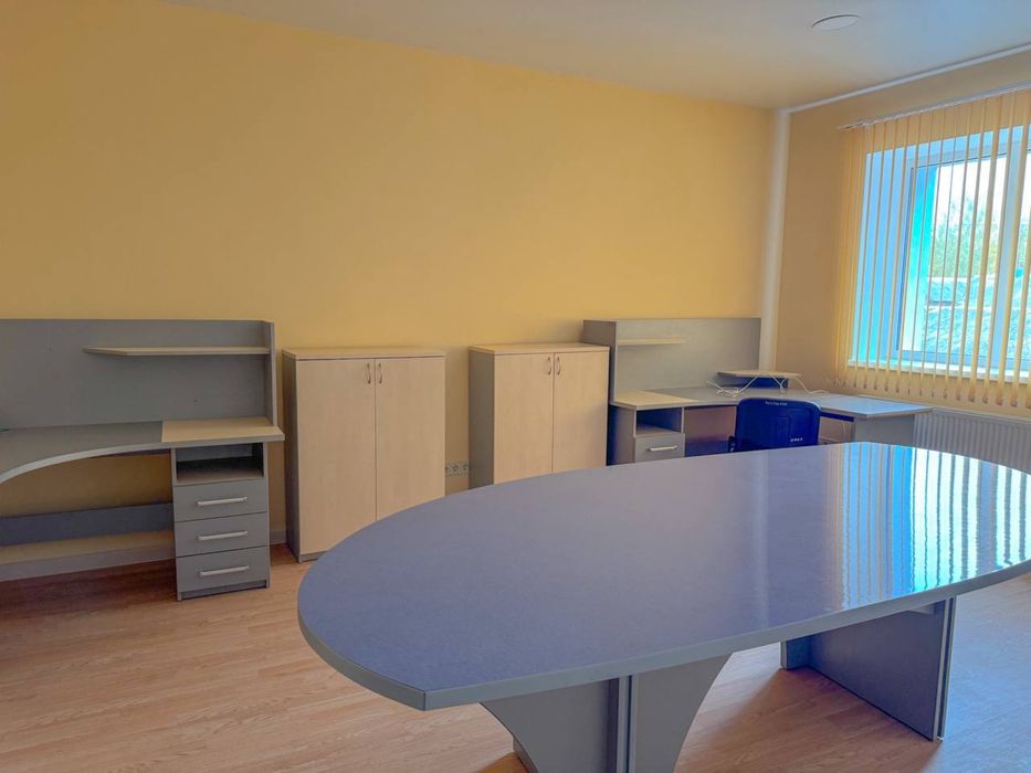 Здам офіси від 3000 грн плюс світло, район ЗАЗ