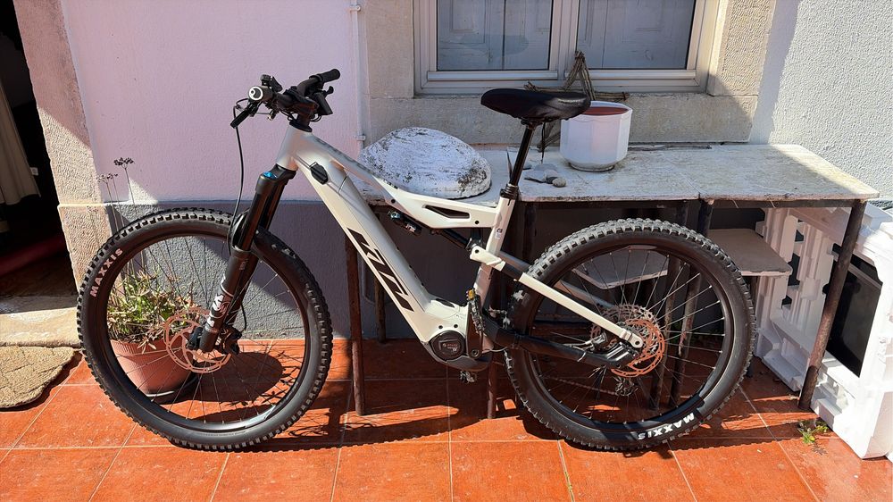 Bicicleta KTM 7972 E-Bike
