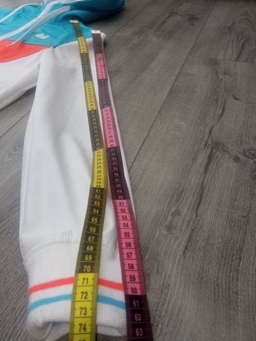 Вітровка спортивна кофта