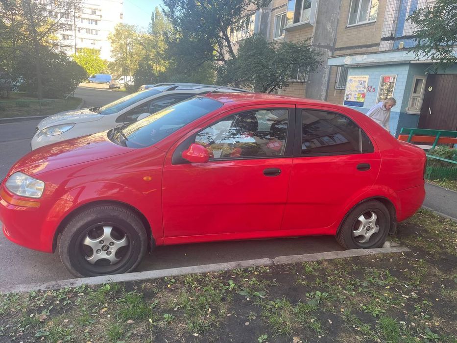 Продам Шевроле Авео 1,5. Автомат