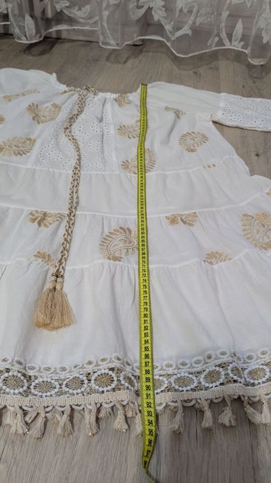 Натуральне вишите плаття 18-24