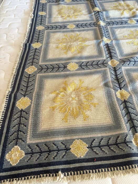 Tapete de Arraiolos 150 x 100 cm