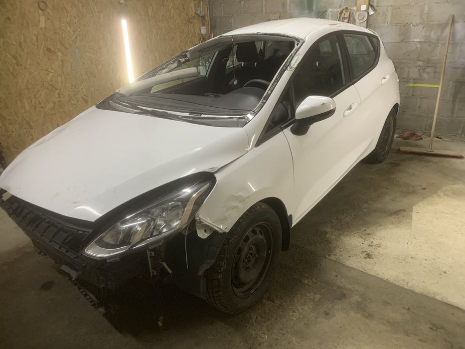 Продам ford fiesta mk 8 2018 року 1,1 бензин