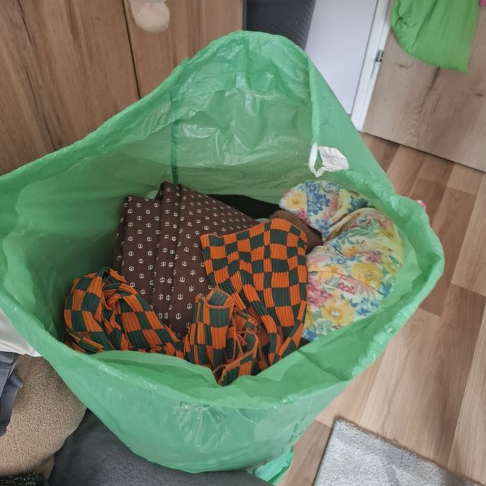 Oddam duzy worek ubrań