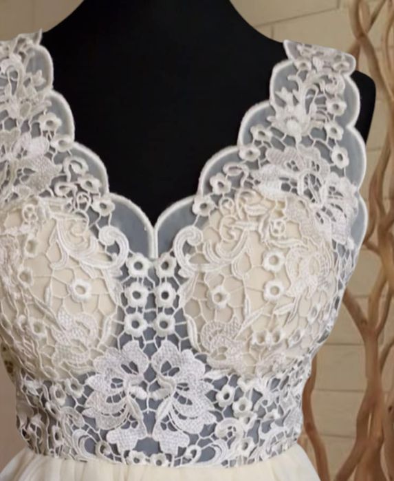 Sukienka PRETTY WOMEN model PW12